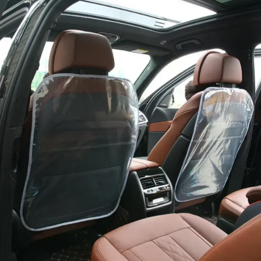 Protège dos de siège auto en plastique vue sur les sièges