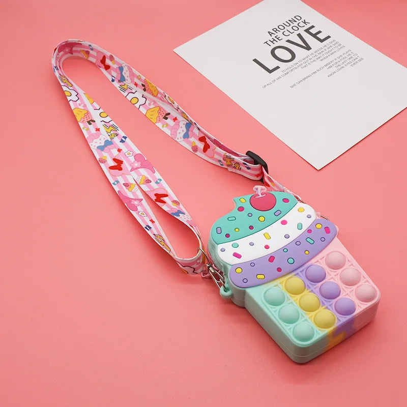 Sacs à Bandoulière Fidget Toys Licornes et Fruits - Bubble Push-It Gateaux Mauve