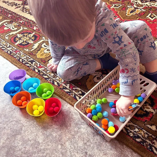 Développez la motricité fine de vos enfants avec les Boules Colorées TriFun Peluches ! 🧸🌈
