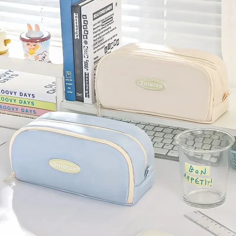 Trousse Scolaire à 2 Compartiments - Organisation Facile 🖊️