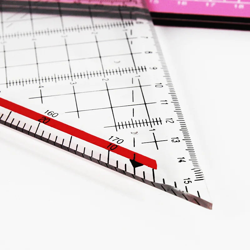 Règle Équerre Ergonomique avec Poignée : Simplifier l'Apprentissage et Améliorer le Confort
